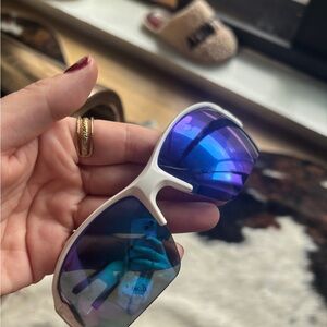 Stylish PUGS White SPORT Sunglasses with Purple Lenses